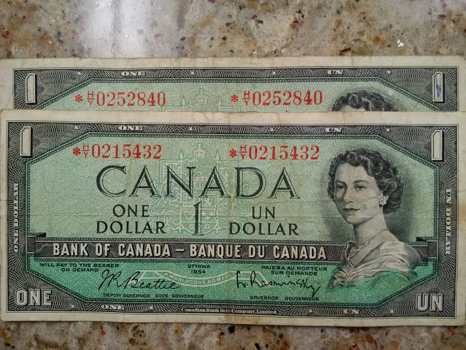 bank notes 1 dollar hy.jpg